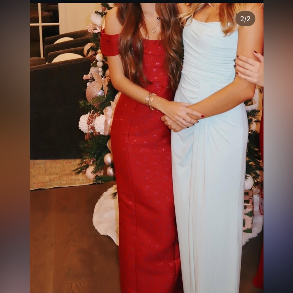 One-Shoulder Red Evening Column Gown - Picture 2 of 3